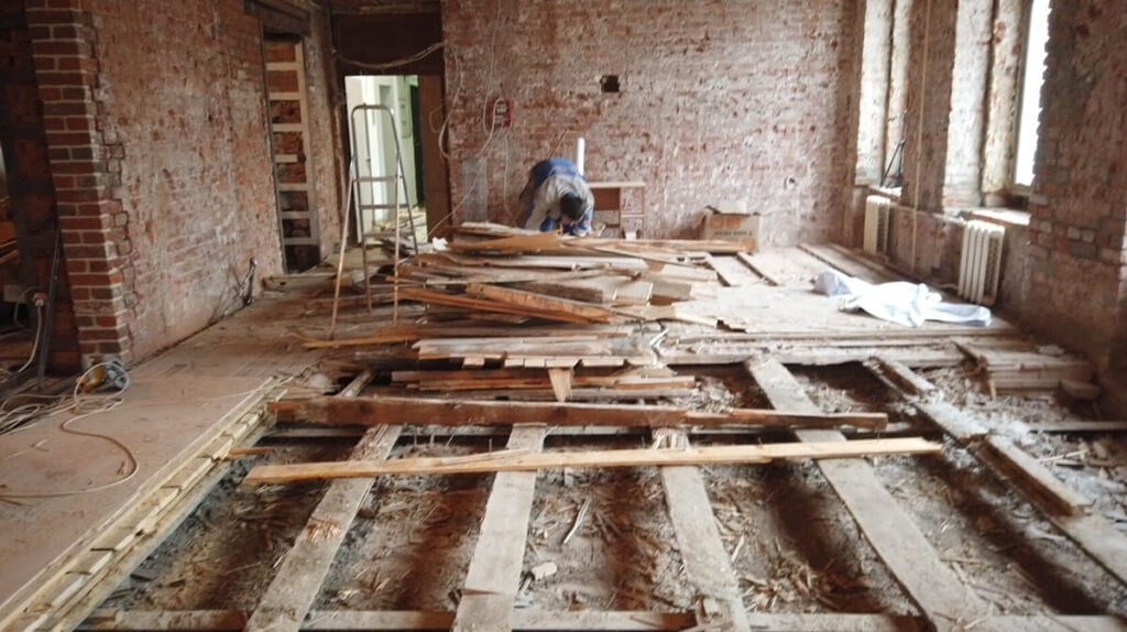 Демонтаж квартиры в сталинке